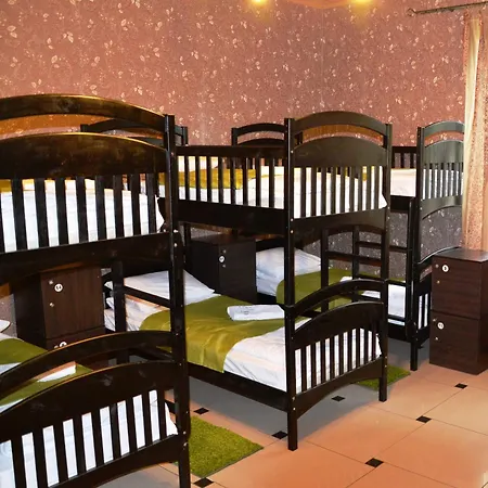 Guest House Pid Dubom Львов Экстерьер фото